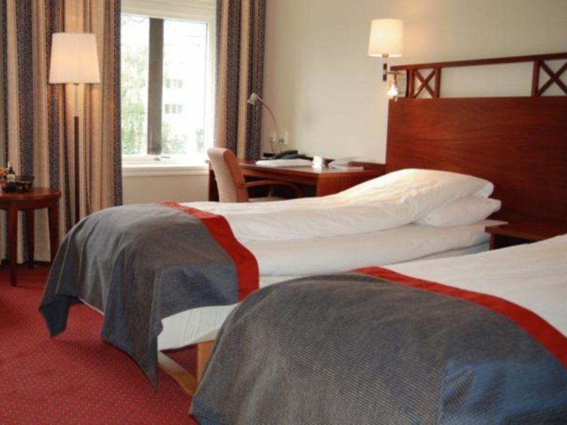 Home Hotel Grand Gjovik Bagian luar foto