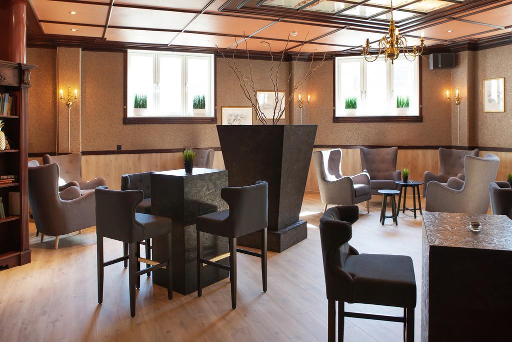 Home Hotel Grand Gjovik Bagian luar foto